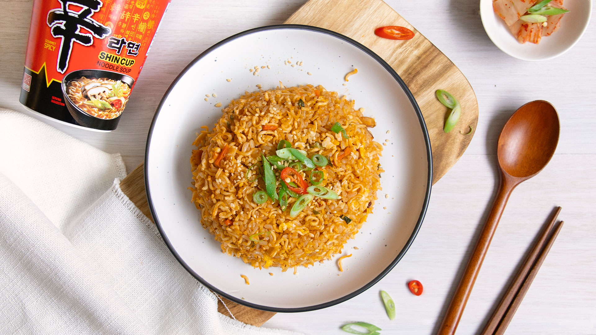 Fried rice cup - The wheel of Shin - Nongshim