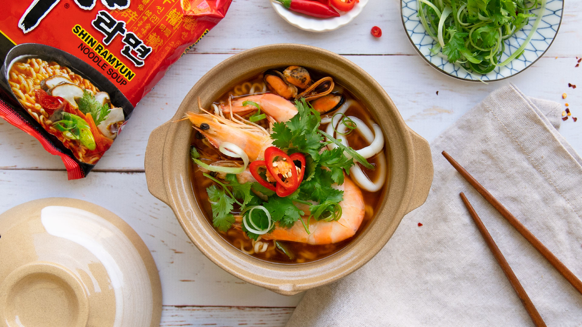 Seafood ramyun | Shin Wheel